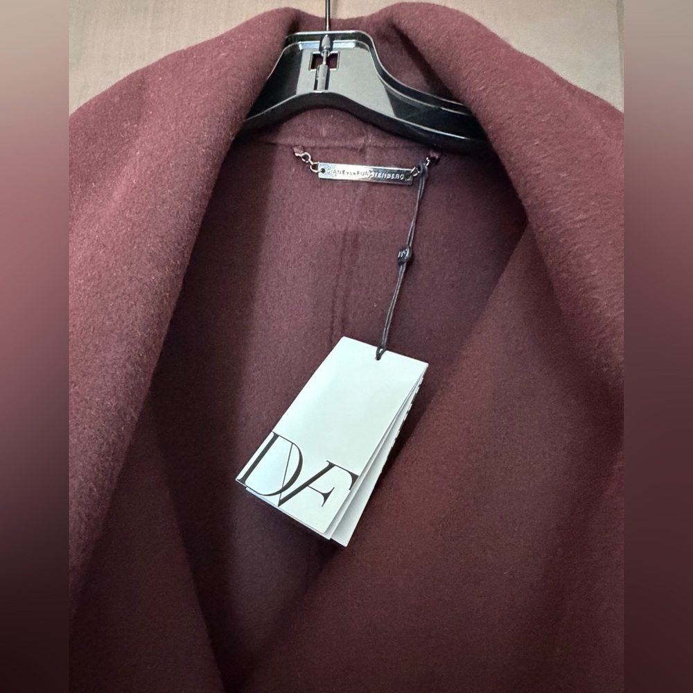 DVF Diane von Furstenberg Jenna Wrap Coat Knee length Black Burgundy Reversible - Picture 3 of 7